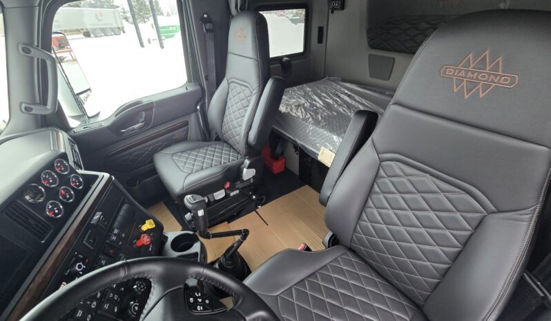 2025 INTERNATIONAL HX520 6X4 SN282824 full