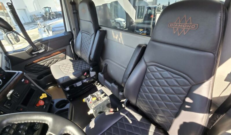 2025 INTERNATIONAL HX620 DOMPEUR SN473483 full