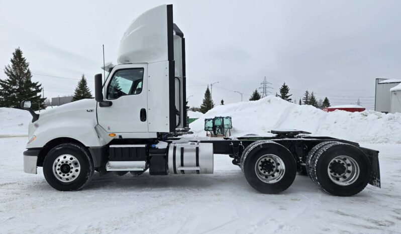 2027 INTERNATIONAL LT625 DAYCAB VN075405 full