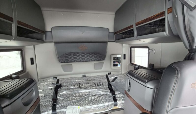 2027 INTERNATIONAL HX520 6X4 VN133162 full