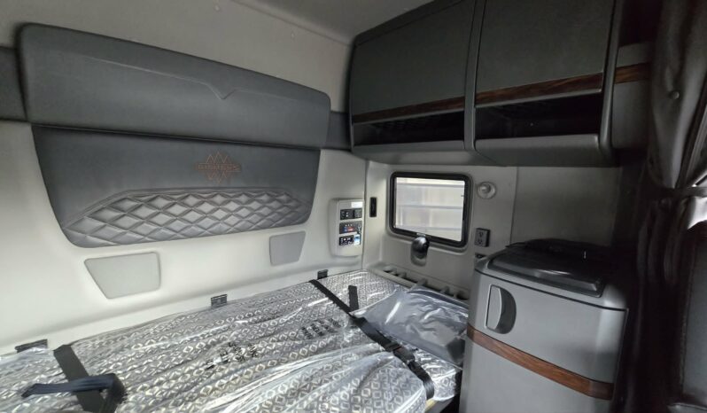 2027 INTERNATIONAL HX520 6X4 VN133162 full