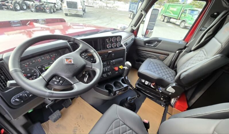 2027 INTERNATIONAL HX520 6X4 VN133162 full