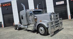 2020 Kenworth W900L LR965335