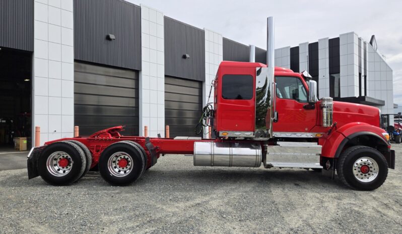 HX520 2027 sleeper 56po   #VN448934 full