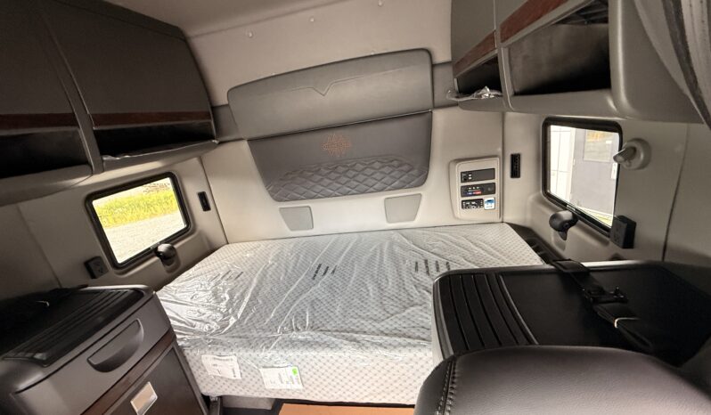 2027 INTERNATIONAL HX520 6X4 VN388315 full